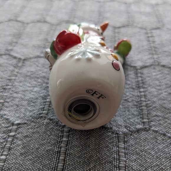 Fitz and Floyd Snowflake and Jake Salt and pepper shakers set with box 2… - Picture 5 of 11